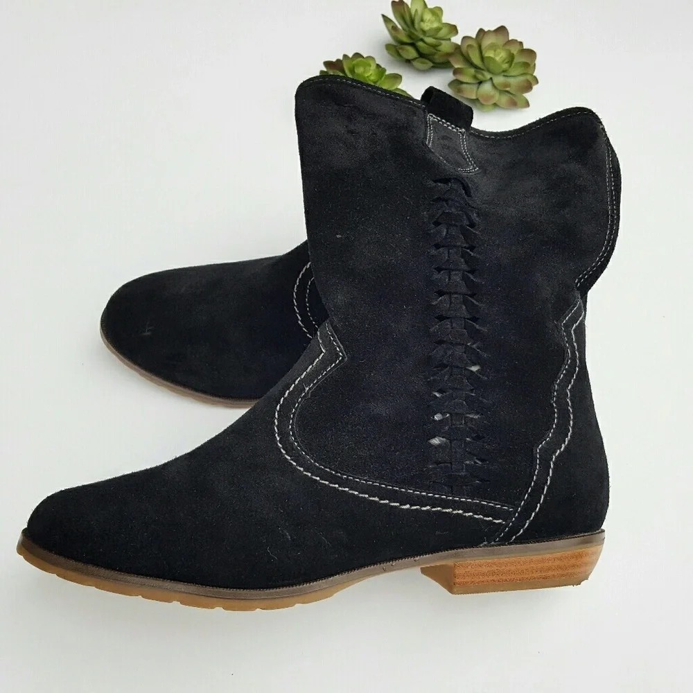Vintage Sporto Suede Braided Booties in Black